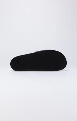 SikSilk Black Premium Pool Slide With Metal Logo -Style Zone Shop SS 22355 3 597eebad fe7a 4441 8cec 8d9b71f0e907