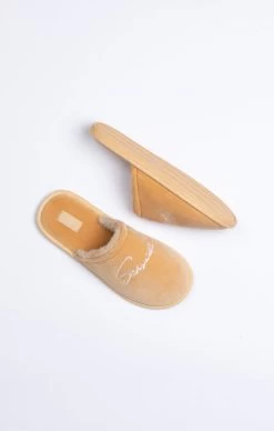 SikSilk Beige Slipper With Embroidered Logo -Style Zone Shop SS 22367 11 071d36db 0f43 482c bff6 2c2b98b57fdb