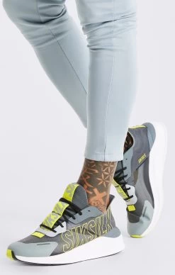 SikSilk Grey Mako Performance Running Trainer -Style Zone Shop SS 22707 5aba873c efcf 4ce7 a70e 4d856cc54974