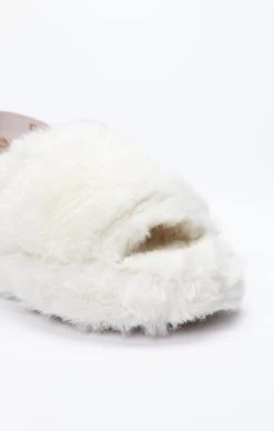 SikSilk White Fluffy Slide Slipper -Style Zone Shop SSW 4010 7 27767cc7 dbf1 4d38 97ee b9dec01f84e6