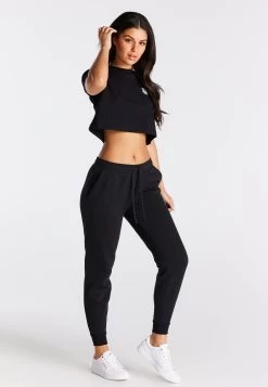 SikSilk Black Essential Box Fit Crop T-Shirt -Style Zone Shop ssw 3478 4 38d216e1 8c52 48ad b4ee f0a824af430a